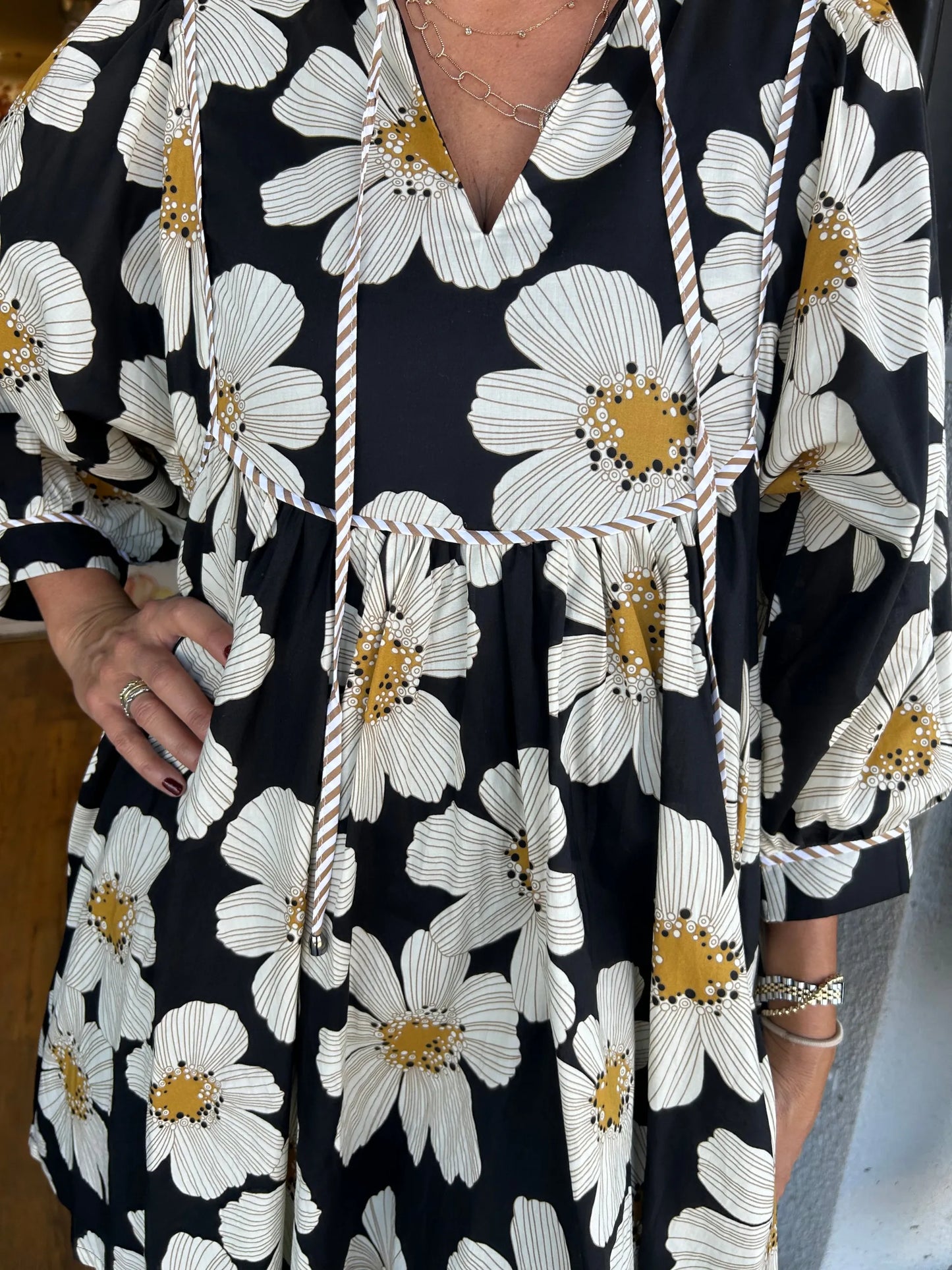 V-neck Puff Sleeve Floral Dress